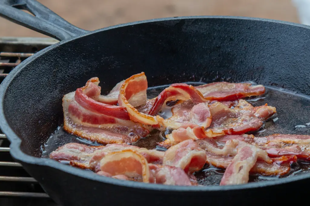 unsplash_TJzhTJ2U8Jo_bacon.webp