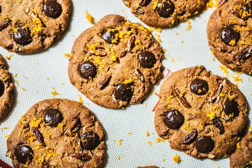 Chocolate Chip Cookies (Freshly Baked)